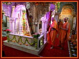 Diwali Celebration with Pramukh Swami Maharaj, Gondal,2009 - 