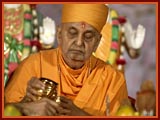 Diwali Celebration with Pramukh Swami Maharaj, Gondal,2009 - 