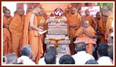First Stambha Pujan for BAPS Shikharbaddh Mandir, Mahuva 