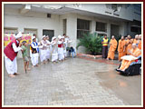  A skit presentation before Swamishri