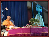  Swamishri engaged in his morning puja 