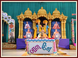  Swamishri engaged in his morning puja