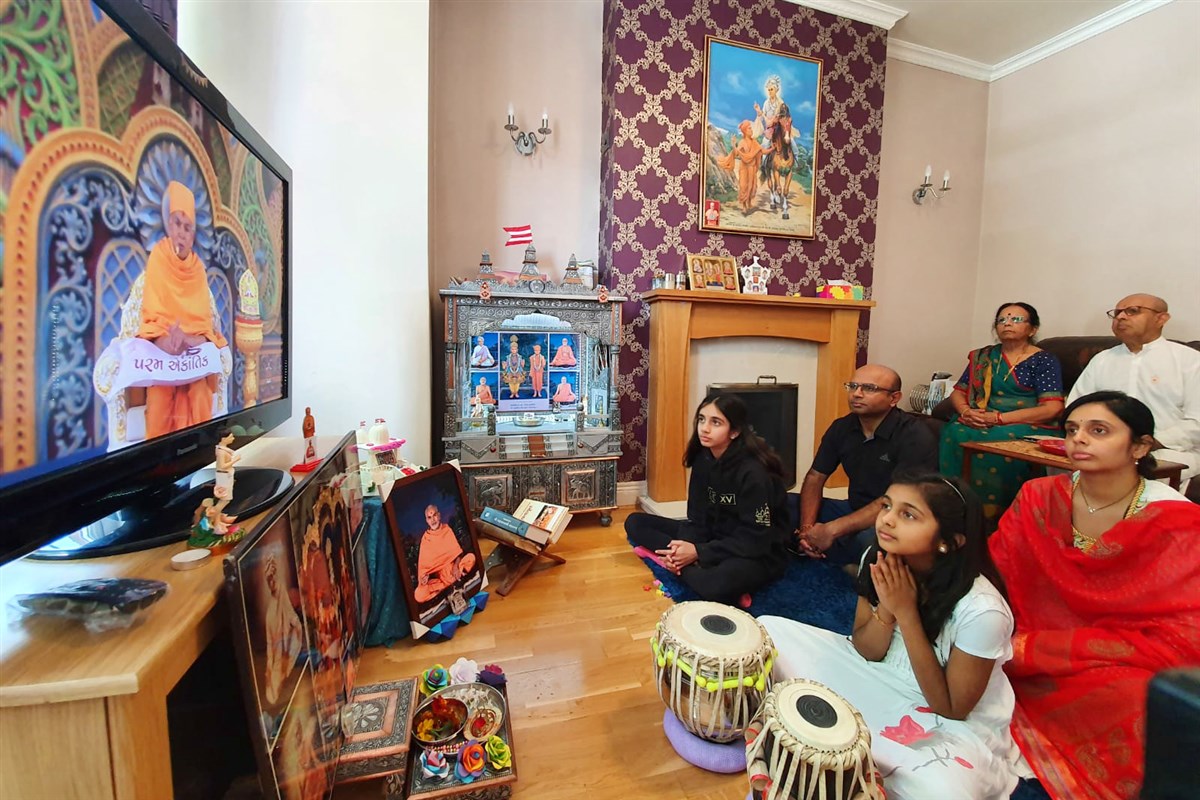 Guru Purnima Celebrations at Home, UK & Europe