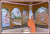  Swamishri performs pradakshina of the birthplace shrine of Gunatitanand Swami