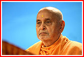 Swamishri's morning puja