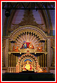 Swamishri blesses Inauguration and Youth Day assembly