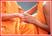 Sadhu Initiation Ceremony - Swamishri gives Gurumantra to newly initiated sadhus