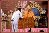 Felicitation Assembly, 26 November 2006, Bochasan - 