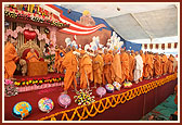 Morning Puja, 28 November 2006, Bochasan - 