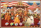 Morning Puja, 28 November 2006, Bochasan - 