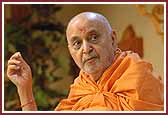 Swamishri in a divine mood 