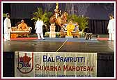 Evening,Balaks present speeches in front of Swamishri 