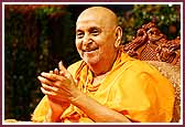 Evening ,Swamishri in a festive mood during the Guru Purnima Utsav 