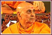 Morning,Swamishri in the morning assembly 