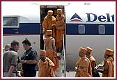 Pramukh Swami Maharaj Arrives in Toronto, July 12, 2004