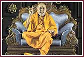 Swamishri blesses the assembly 