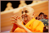  Swamishri in a joyous mood