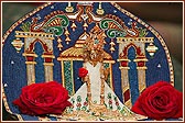 Harikrishna Maharaj 