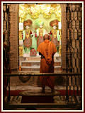 Pramukh Swami Maharaj in Ahmedabad, 16 April 2010 