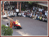Pramukh Swami Maharaj in Ahmedabad, 19 April 2010 