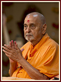 Pramukh Swami Maharaj in Ahmedabad, 25 April 2010 