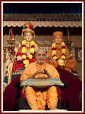 Pramukh Swami Maharaj in Ahmedabad, 25 April 2010 