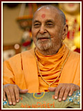 Pramukh Swami Maharaj in Ahmedabad, 25 April 2010 