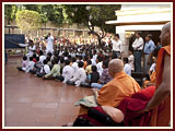 Pramukh Swami Maharaj in Ahmedabad, 27 April 2010 