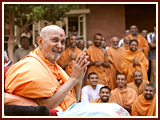 Pramukh Swami Maharaj in Ahmedabad, 22 April 2010 