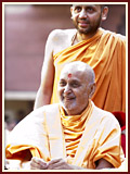 Pramukh Swami Maharaj in Ahmedabad, 21 April 2010 