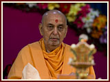 Pramukh Swami Maharaj in Ahmedabad, 12 May 2010 