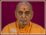 Pramukh Swami Maharaj in Ahmedabad, 12 May 2010 