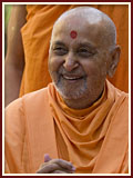 Pramukh Swami Maharaj in Ahmedabad, 12 May 2010 