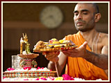 Pramukh Swami Maharaj in Ahmedabad, 6 May 2010 
