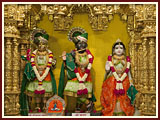 Pramukh Swami Maharaj in Ahmedabad, 7 May 2010 