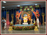 Pramukh Swami Maharaj in Ahmedabad, Bal Din, 9 May 2010 