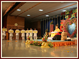 Pramukh Swami Maharaj in Ahmedabad, Bal Din, 9 May 2010 