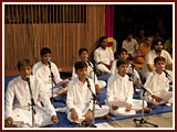 Pramukh Swami Maharaj in Ahmedabad, 9 May 2010 
