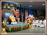 Pramukh Swami Maharaj in Ahmedabad, Bal Din, 9 May 2010 