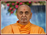 Pramukh Swami Maharaj in Ahmedabad, Bal Din, 9 May 2010 