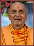 Pramukh Swami Maharaj in Ahmedabad, Bal Din, 9 May 2010 