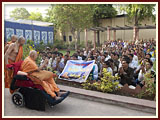 Pramukh Swami Maharaj in Ahmedabad, 30 April 2010 