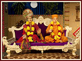 Pramukh Swami Maharaj in Ahmedabad, 30 April 2010 