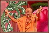 After Swamishri's Puja