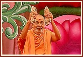 After Swamishri's Puja