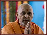 Annakut Celebration with Pramukh Swami Maharaj<br>Gondal<br>6 November 2010 - 