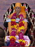  Swamishri and senior sadhus preside over the murti-pratishtha assembly