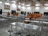 Swamishri visits kitchen