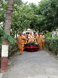  Swamishri visits the mandir complex