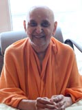 Swamishri in a divine, jovial mood 